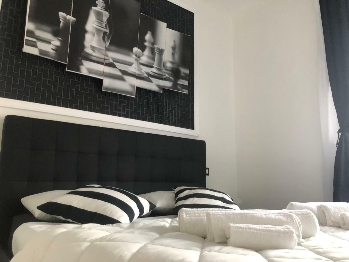 Camaldoli House Apartment Milan Bagian luar foto