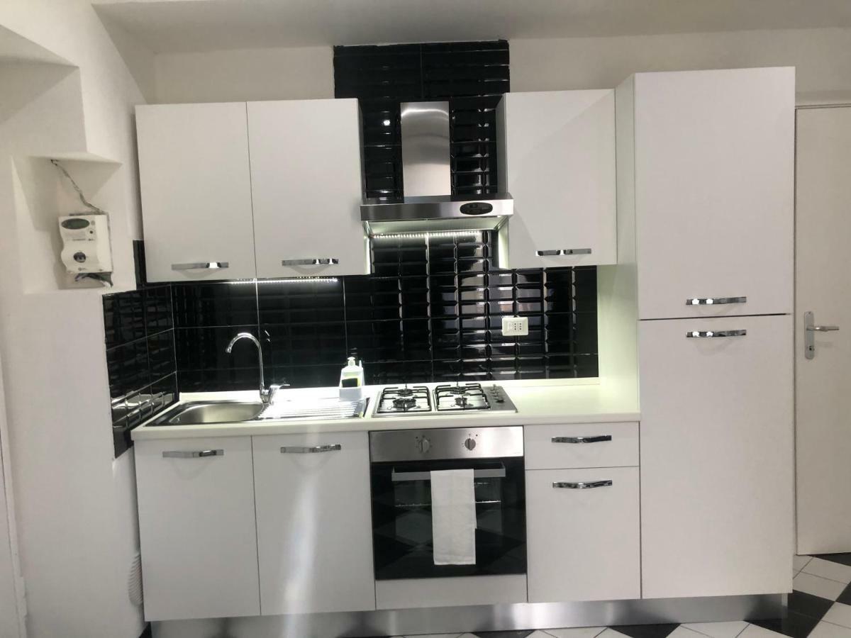 Camaldoli House Apartment Milan Bagian luar foto