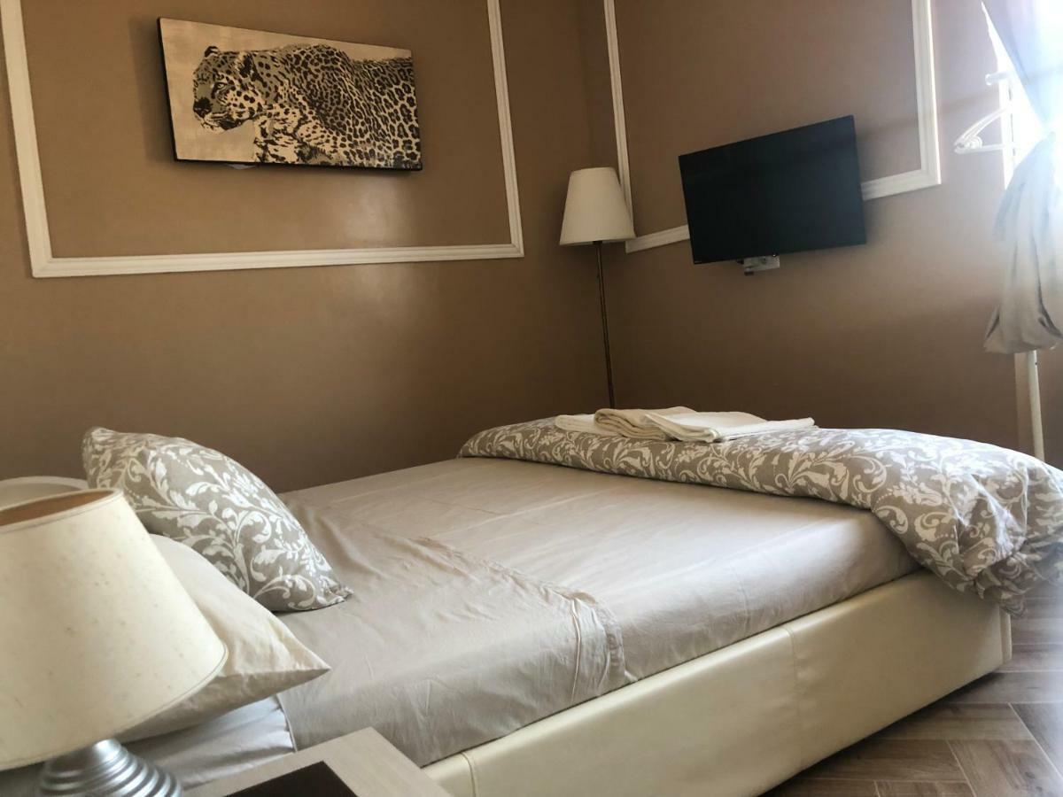 Camaldoli House Apartment Milan Bagian luar foto